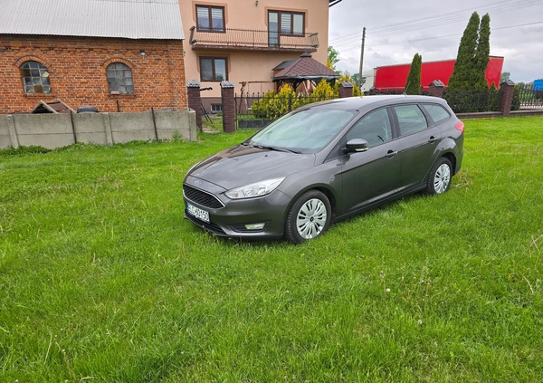 Ford Focus cena 39975 przebieg: 162200, rok produkcji 2018 z Wrocław małe 79